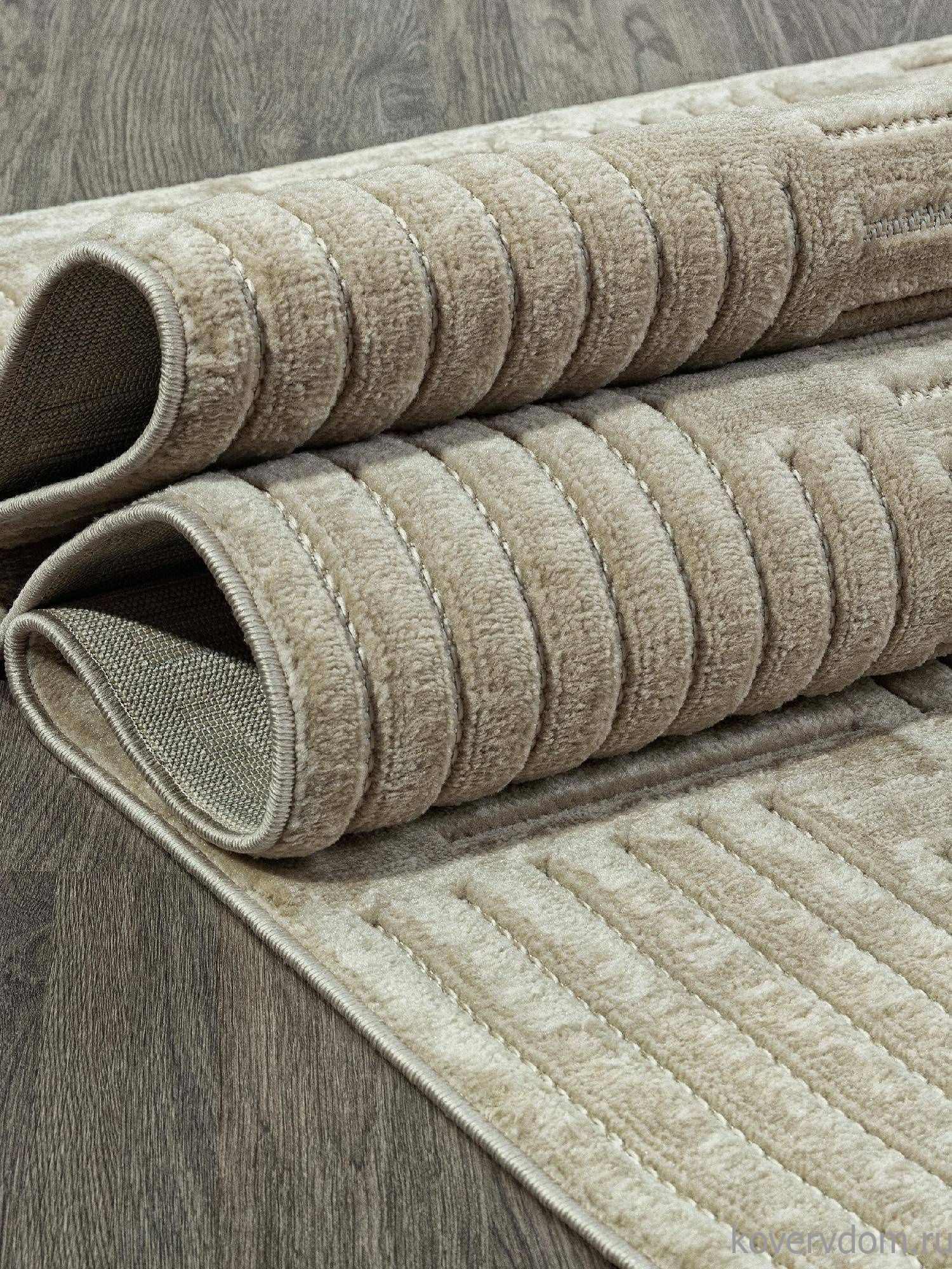 Ковер JUNO E137AP BEIGE / BEIGE Ковер JUNO E137AP BEIGE / BEIGE